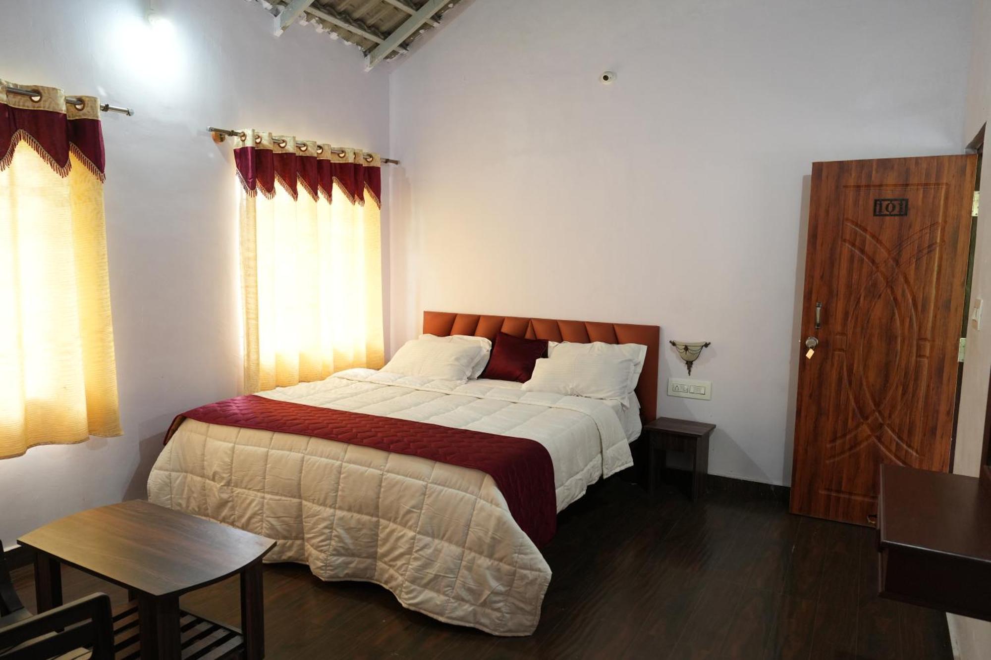 Greenhouse Homestay Siddapura  Exterior photo