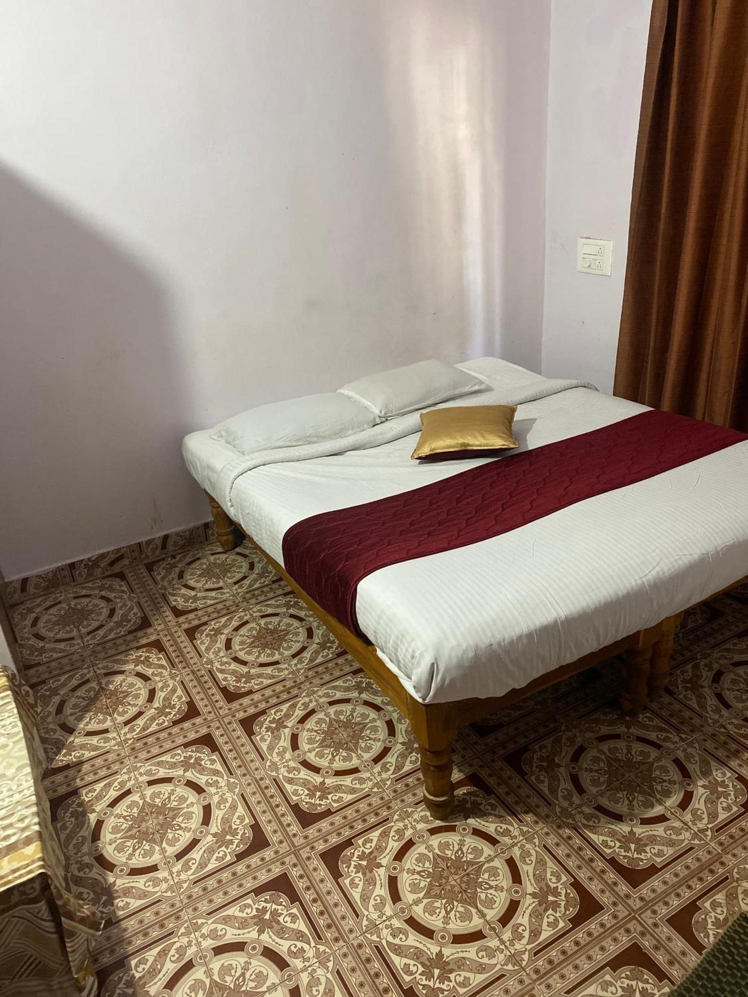 Greenhouse Homestay Siddapura  Exterior photo